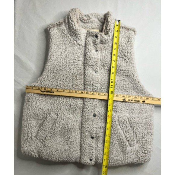 Thread and Supply Vest Fuzzy Sherpa Oatmeal Size Large - Picture 3 of 12
